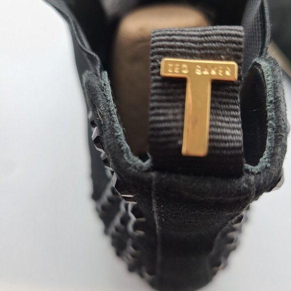 $240 Ted Baker Arwenth Black Suede Embellished Chelsea Ankle Boots, US Sz 6,5 - Picture 2 of 8
